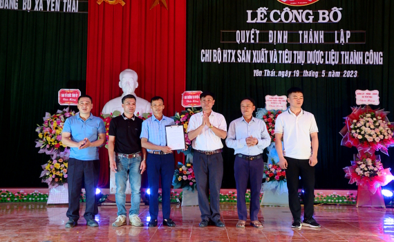 Th&agrave;nh lập Chi bộ HTX sản xuất v&agrave; ti&ecirc;u thụ dược liệu Th&agrave;nh C&ocirc;ng