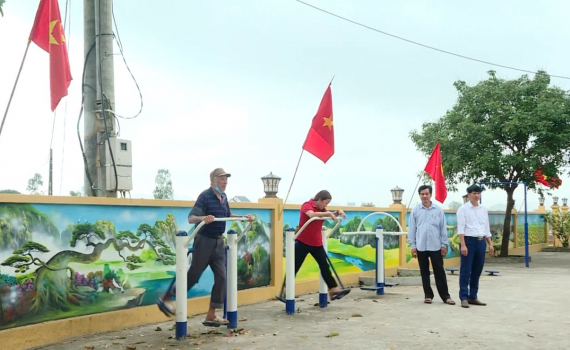 Y&ecirc;n M&ocirc;: Hỗ trợ lắp đặt dụng cụ TDTT tại nh&agrave; văn h&oacute;a th&ocirc;n, x&oacute;m