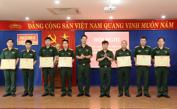 Đảng ủy, Ban CHQS th&agrave;nh phố Ninh B&igrave;nh tổng kết Luật Sĩ quan