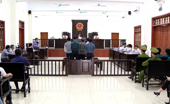 8 năm t&ugrave; đối với nguy&ecirc;n Gi&aacute;m đốc Ng&acirc;n h&agrave;ng HTX Việt Nam chi nh&aacute;nh Ninh B&igrave;nh