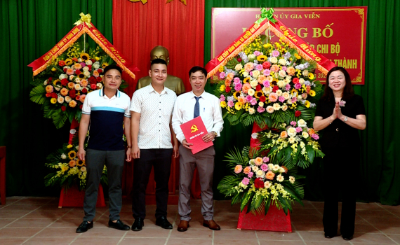 Th&agrave;nh lập Chi bộ C&ocirc;ng ty TNHH Thương mại Luận Th&agrave;nh