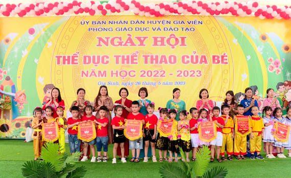 Ph&ograve;ng Gi&aacute;o dục v&agrave; Đ&agrave;o tạo huyện Gia Viễn tổ chức chương tr&igrave;nh Ng&agrave;y hội Thể dục thể thao của b&eacute;