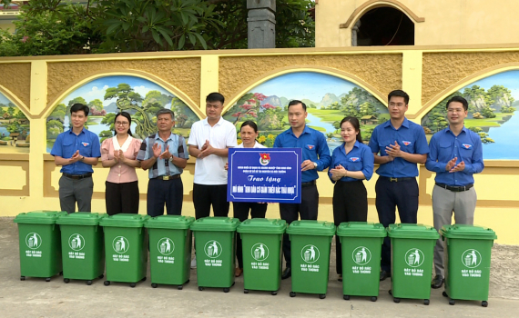 Đo&agrave;n khối Cơ quan v&agrave; Doanh nghiệp tỉnh ra qu&acirc;n Chiến dịch Thanh ni&ecirc;n t&igrave;nh nguyện h&egrave; 2024