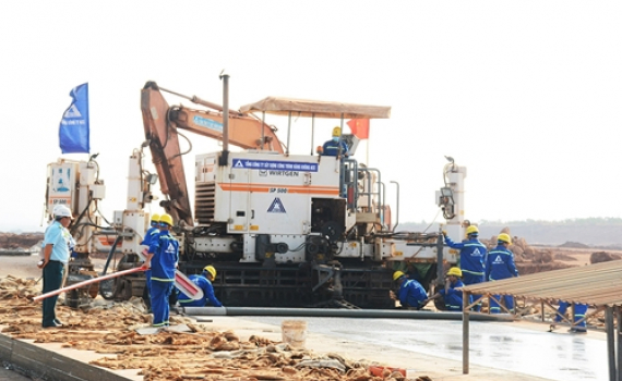 Dự &aacute;n đầu tư x&acirc;y dựng Cảng h&agrave;ng kh&ocirc;ng quốc tế Long Th&agrave;nh: Đẩy nhanh tiến độ, nỗ lực thi c&ocirc;ng an to&agrave;n, chất lượng