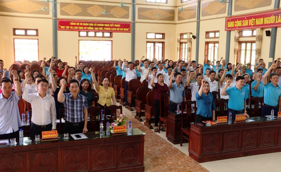 Y&ecirc;n Kh&aacute;nh tuy&ecirc;n truyền vận động nh&acirc;n d&acirc;n tham gia BHXH, BHYT