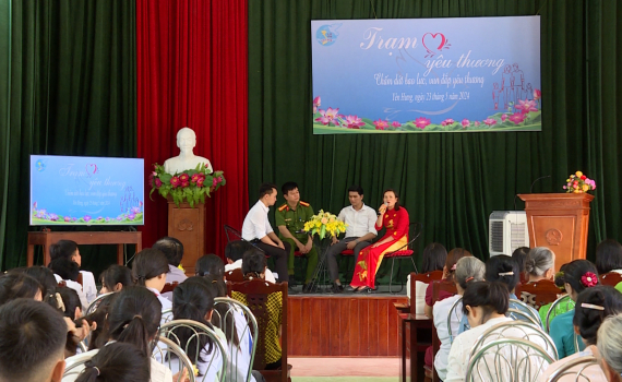 ​Hội Phụ nữ huyện Y&ecirc;n M&ocirc; tổ chức giao lưu "Trạm y&ecirc;u thương"