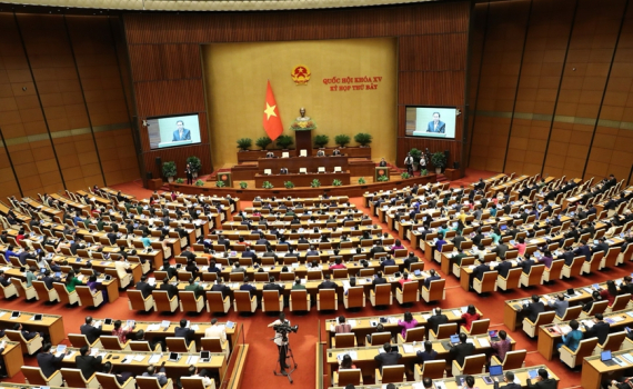 Cử tri v&agrave; nh&acirc;n d&acirc;n lo lắng gi&aacute; cả vẫn cao trong khi tiền lương chưa tăng