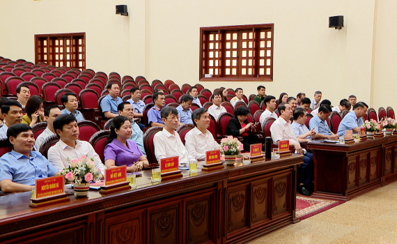 Th&ocirc;ng b&aacute;o nhanh kết quả hội nghị lần thứ ch&iacute;n, Ban Chấp h&agrave;nh Trung ương Đảng kh&oacute;a XIII