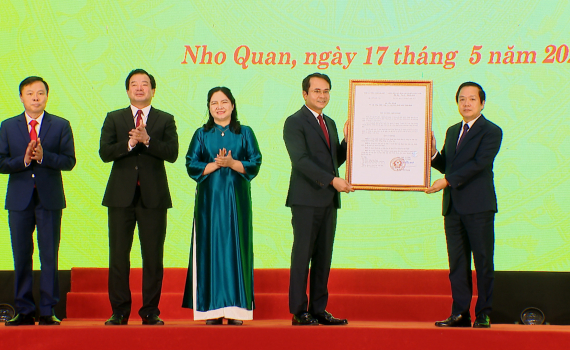 Lễ c&ocirc;ng bố Quyết định của Thủ tướng Ch&iacute;nh phủ c&ocirc;ng nhận huyện Nho Quan l&agrave; v&ugrave;ng an to&agrave;n khu