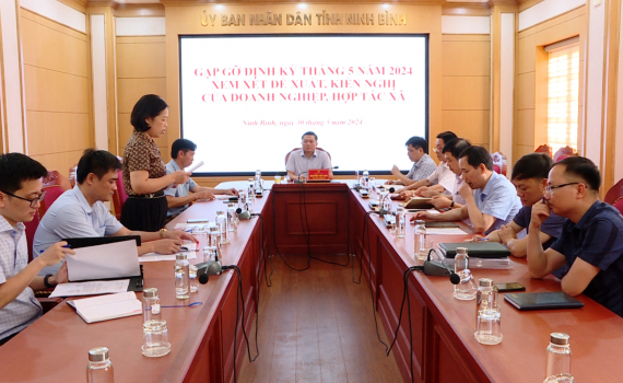 UBND tỉnh gặp gỡ doanh nghiệp định kỳ th&aacute;ng 5
