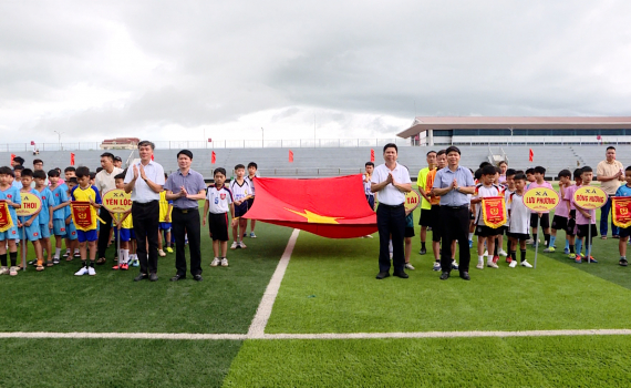  Kim Sơn khai mạc V&ograve;ng chung kết Giải b&oacute;ng đ&aacute; Nhi đồng năm 2024