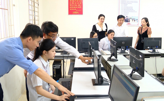 Ninh B&igrave;nh: Đăng k&yacute; dự thi tuyển sinh v&agrave;o lớp 10 bằng h&igrave;nh thức trực tuyến diễn ra thuận lợi