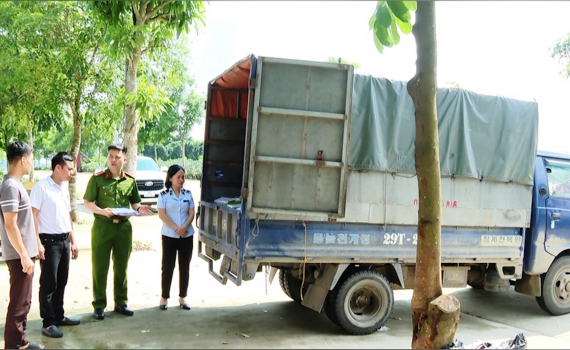 Ninh B&igrave;nh ph&aacute;t hiện, bắt giữ l&ocirc; h&agrave;ng trị gi&aacute; 2 tỷ đồng kh&ocirc;ng c&oacute; ho&aacute; đơn