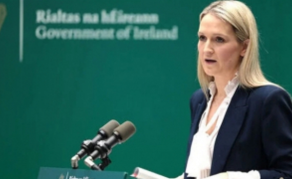 Ireland h&igrave;nh sự h&oacute;a h&agrave;nh vi l&ocirc;i k&eacute;o trẻ em phạm tội