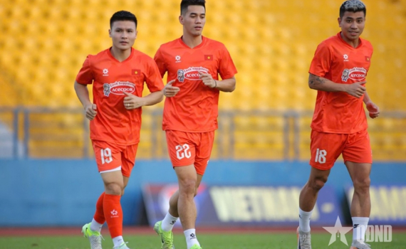 Nỗi lo tiền đạo cắm