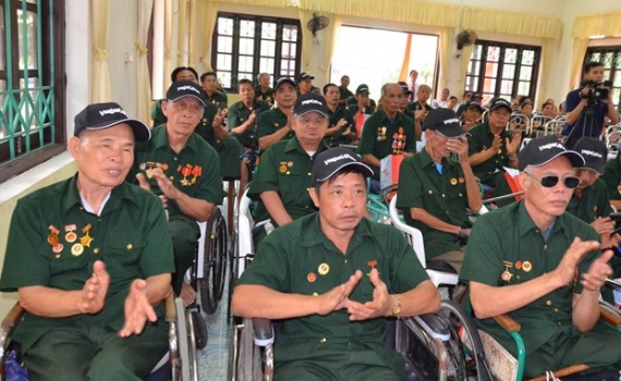 Tr&igrave;nh Chủ tịch nước trao qu&agrave; tặng hơn 1,57 triệu người c&oacute; c&ocirc;ng dịp 27-7