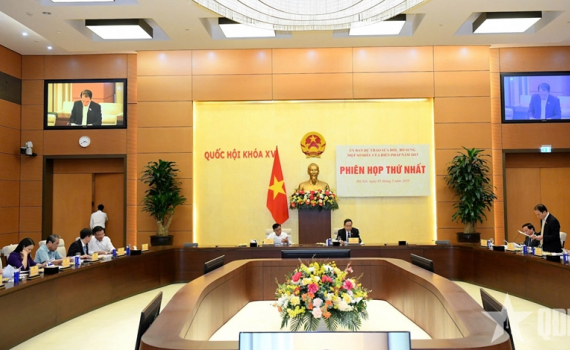 Phi&ecirc;n họp thứ nhất Ủy ban dự thảo sửa đổi, bổ sung một số điều của Hiến ph&aacute;p năm 2013
