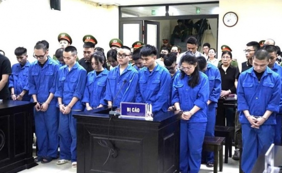 Nh&igrave;n thẳng - N&oacute;i thật: Sự sa s&uacute;t đạo đức của một bộ phận giới trẻ