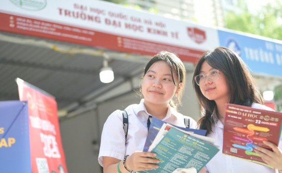 Bộ GD-ĐT n&ecirc;u l&yacute; do x&eacute;t tuyển v&agrave;o ng&agrave;nh vi mạch b&aacute;n dẫn cần đạt điểm 8 m&ocirc;n To&aacute;n