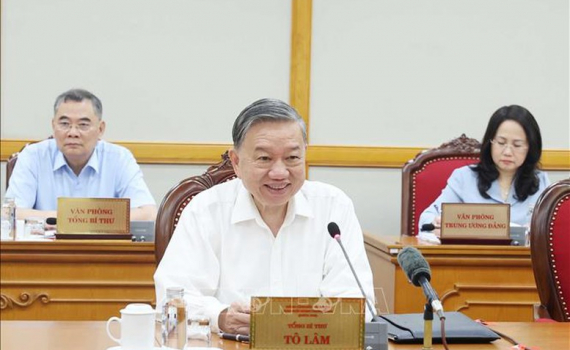 Bộ Ch&iacute;nh trị, Ban B&iacute; thư họp triển khai thực hiện sắp xếp tổ chức bộ m&aacute;y của hệ thống ch&iacute;nh trị