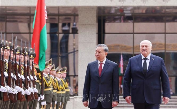 Lễ đ&oacute;n Tổng B&iacute; thư T&ocirc; L&acirc;m thăm cấp Nh&agrave; nước Cộng h&ograve;a Belarus