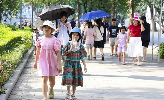 Thời tiết h&ocirc;m nay (15-5): Nắng n&oacute;ng diện rộng, c&oacute; nơi tr&ecirc;n 38 độ C