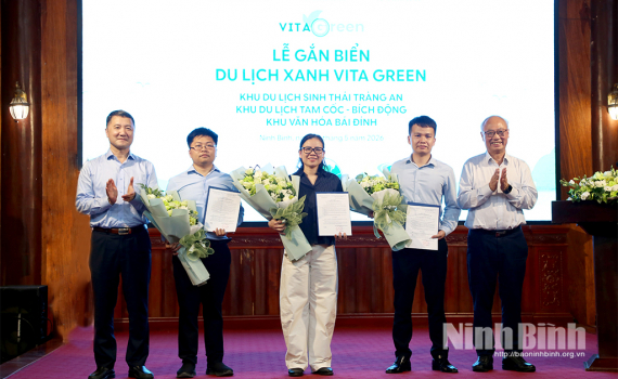 Ninh B&igrave;nh: 4 đơn vị du lịch xuất sắc được gắn biển &ldquo;Du lịch Xanh- VITA GREEN&rdquo;