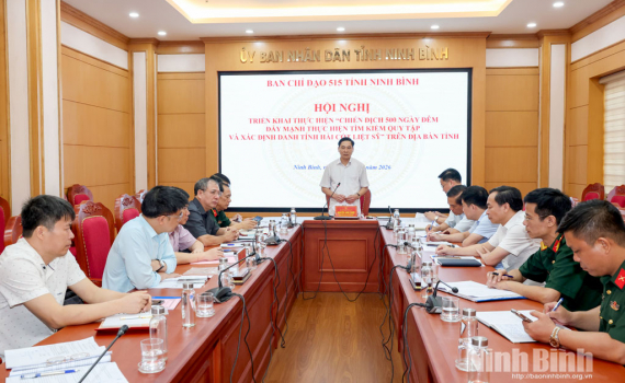 Đo&agrave;n c&ocirc;ng t&aacute;c của Ban Thường vụ Tỉnh ủy l&agrave;m việc với Ban Thường vụ Đảng ủy c&aacute;c phường thuộc nh&oacute;m 2