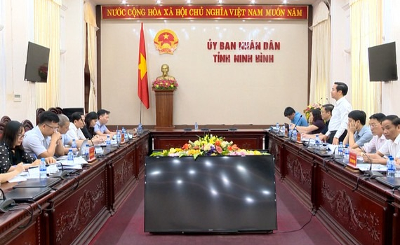 Đo&agrave;n c&ocirc;ng t&aacute;c của Bộ Kế hoạch v&agrave; Đầu tư l&agrave;m việc tại Ninh B&igrave;nh