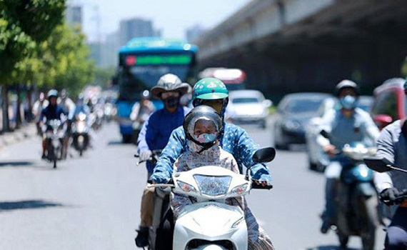 Thời tiết ng&agrave;y 21/6: Tiếp diễn đợt nắng n&oacute;ng gay gắt, c&oacute; nơi hơn 40 độ