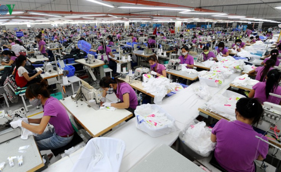 Thực thi EVFTA: B&agrave;i to&aacute;n nguồn nguy&ecirc;n liệu cho dệt may, da gi&agrave;y