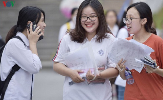 Trường ĐH kh&ocirc;ng được b&aacute;o tr&uacute;ng tuyển khi th&iacute; sinh chưa thi tốt nghiệp