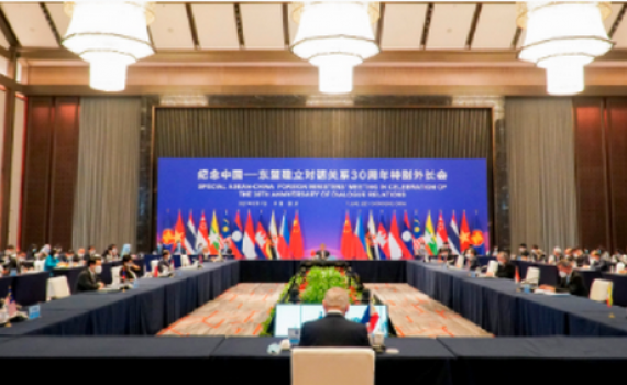 ASEAN-Trung Quốc ưu ti&ecirc;n cao đẩy mạnh hợp t&aacute;c kiểm so&aacute;t COVID-19