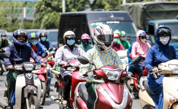 ​Bắc Bộ v&agrave; Trung Bộ nắng n&oacute;ng, c&oacute; nơi tr&ecirc;n 38 độ C 