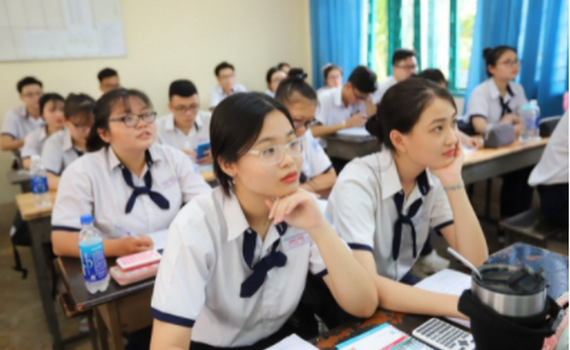 Đ&aacute;nh gi&aacute; học sinh cấp 2, cấp 3: Coi trọng động vi&ecirc;n, khuyến kh&iacute;ch cố gắng học tập