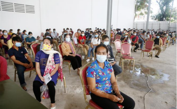 Diễn biến COVID-19 tại Campuchia tiếp tục g&acirc;y lo ngại; L&agrave;o gia hạn phong tỏa lần 3