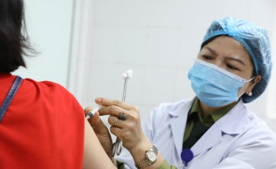Miễn ph&iacute; chuyển tiền ủng hộ Quỹ vaccine ph&ograve;ng COVID-19