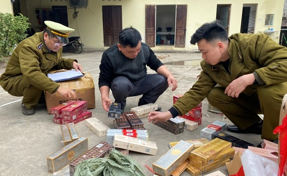Ph&aacute;t hiện nhiều vụ bu&ocirc;n lậu thuốc l&aacute;