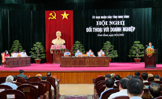 UBND tỉnh đối thoại với Doanh nghiệp