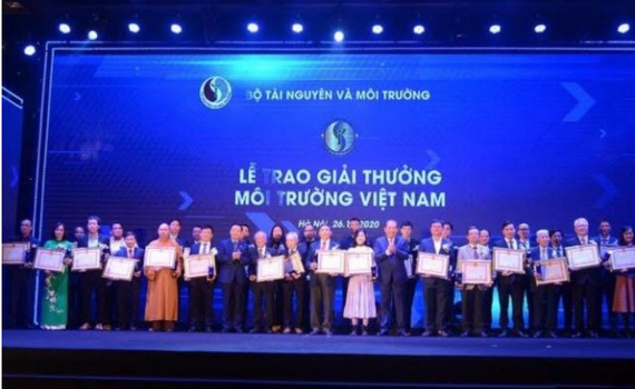 X&eacute;t tặng giải thưởng m&ocirc;i trường năm 2021