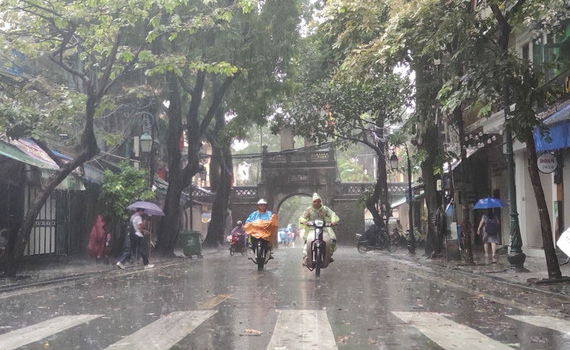 Thời tiết ng&agrave;y 9-6: Miền Bắc tiếp tục c&oacute; mưa