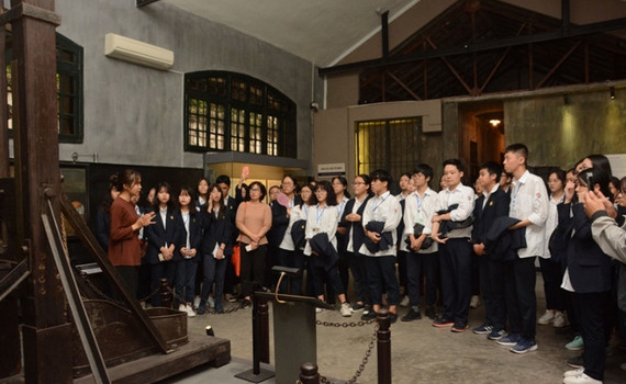 Tầm quan trọng của c&aacute;c m&ocirc;n học Lịch sử, Đạo đức