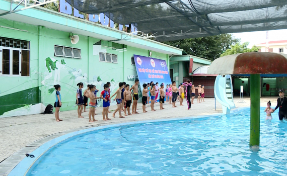 Trung t&acirc;m Thanh thiếu nhi tỉnh khai giảng c&aacute;c lớp học h&egrave;