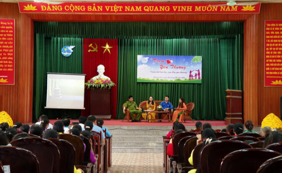 Giao lưu về ph&ograve;ng, chống BLGĐ với chủ đề &ldquo;Trạm y&ecirc;u thương&rdquo; tại x&atilde; Y&ecirc;n Quang v&agrave; x&atilde; Kh&aacute;nh Ph&uacute; 