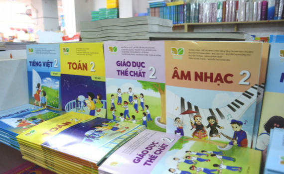 Hạn chế s&aacute;ch tham khảo, tăng tỷ lệ s&aacute;ch gi&aacute;o khoa được sử dụng lại nhiều lần