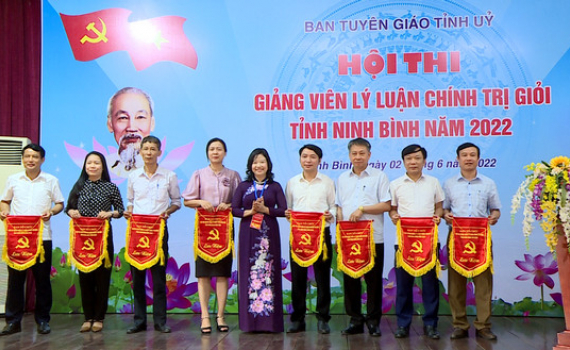 Khai mạc Hội thi Giảng vi&ecirc;n l&yacute; luận ch&iacute;nh trị giỏi cấp tỉnh năm 2022