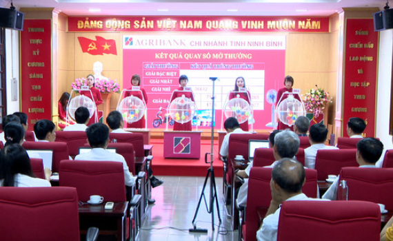 Quay thưởng chương tr&igrave;nh Tiết kiệm dự thưởng &ldquo;Kỷ niệm 30 năm th&agrave;nh lập Agribank Chi nh&aacute;nh Ninh B&igrave;nh&rdquo;