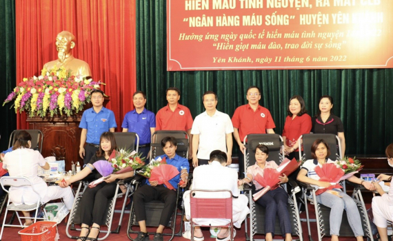 Ng&agrave;y hội hiến m&aacute;u t&igrave;nh nguyện huyện Y&ecirc;n Kh&aacute;nh