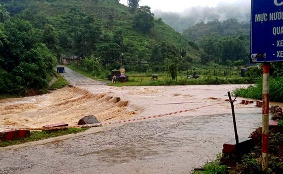 Mưa lớn ở v&ugrave;ng n&uacute;i v&agrave; trung du Bắc Bộ, đề ph&ograve;ng nguy cơ sạt lở đất