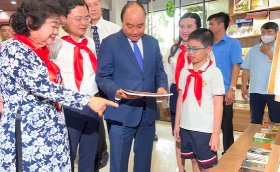Tăng cường những xuất bản phẩm c&oacute; gi&aacute; trị nh&acirc;n văn, gi&aacute;o dục thế hệ trẻ